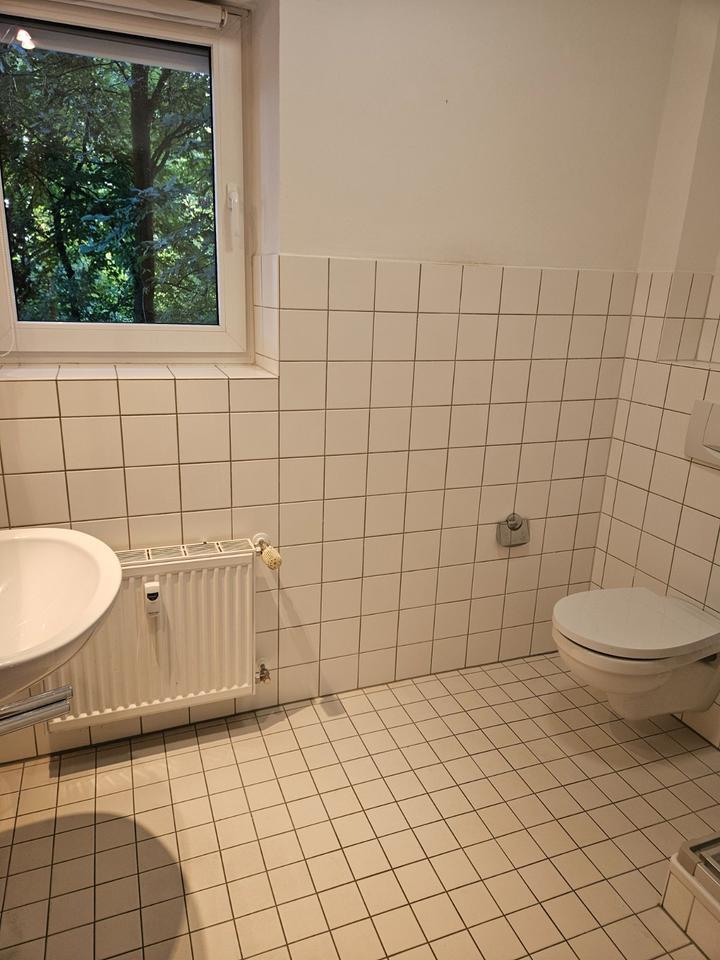 2 Zimmer EG Wohnung mit Balkon und Stellplatz in Oberbruch