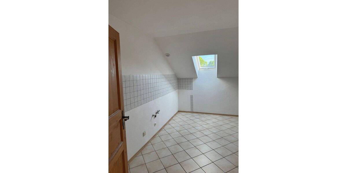 Etagenwohnung Königsdorf Osterhofen - 3 Zimmer, 80 m&sup2;, 950&euro; | Angebot:26791193