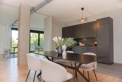 Wohnung Bremen Häfen - 1 Zimmer, 133 m&sup2;, 1.679&euro; | Angebot:26580337
