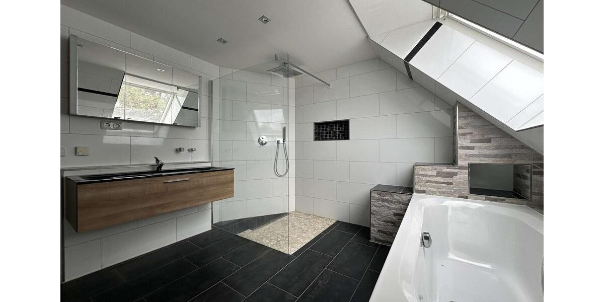 Maisonettenwohnung Friedberg - 4 Zimmer, 115 m&sup2;, 1.650&euro; | Angebot:26634327