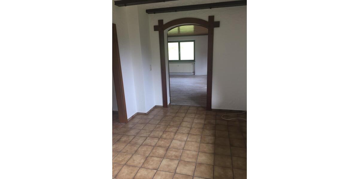 Erdgeschoßwohnung Hornberg - 4 Zimmer, 106 m&sup2;, 1.250&euro; | Angebot:26626728
