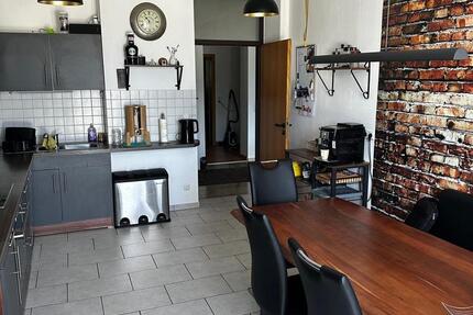 Wohnung Hollfeld - 2 Zimmer, 97 m&sup2;, 650&euro; | Angebot:25124456