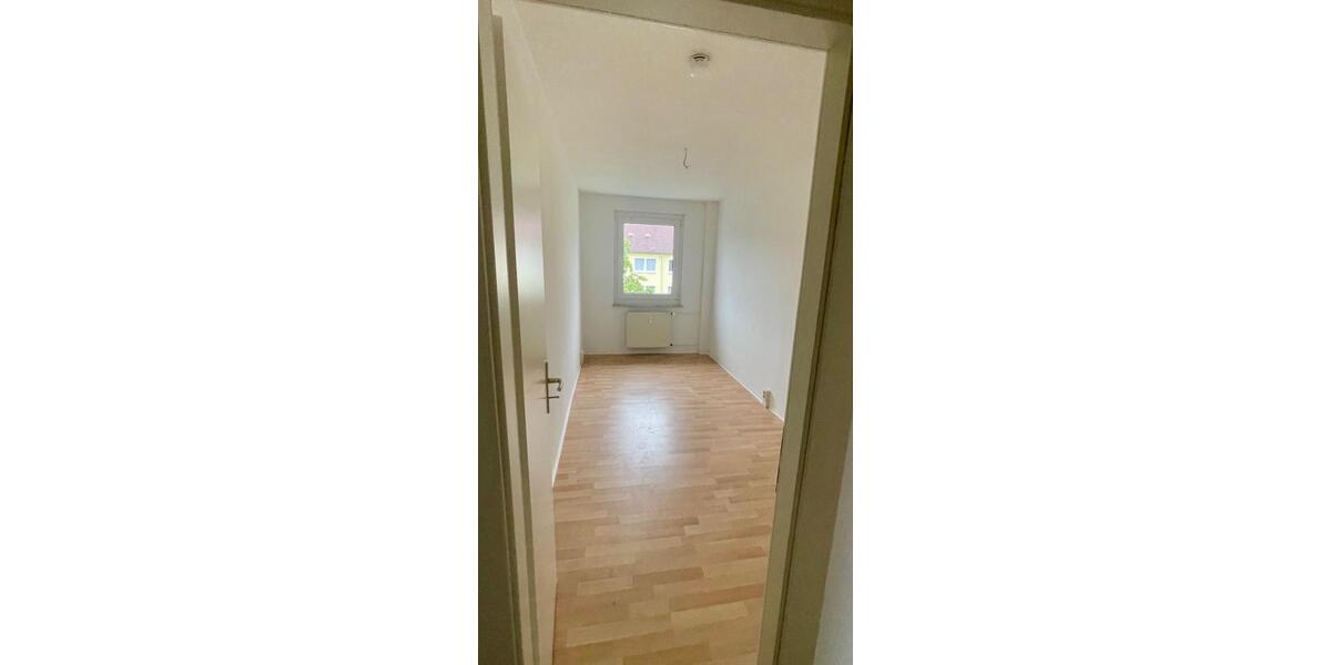 Wohnen auf Zeit Mittweida - 1 Zimmer, 10 m&sup2;, 250&euro; | Angebot:24895911