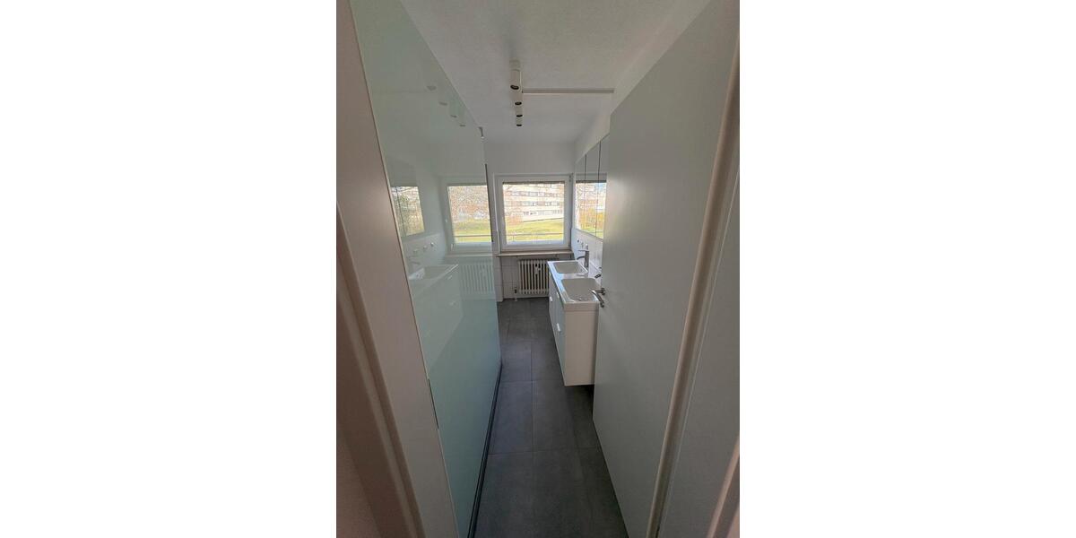 Etagenwohnung Ellwangen (Jagst) - 4 Zimmer, 108 m&sup2;, 1.000&euro; | Angebot:26040716