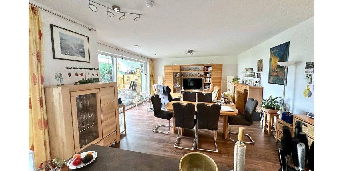 Etagenwohnung Hildesheim Ochtersum - 3 Zimmer, 105 m&sup2;, 1.250&euro; | Angebot:26830362
