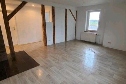 Wohnung Allstedt - 4 Zimmer, 84 m&sup2;, 560&euro; | Angebot:26066350