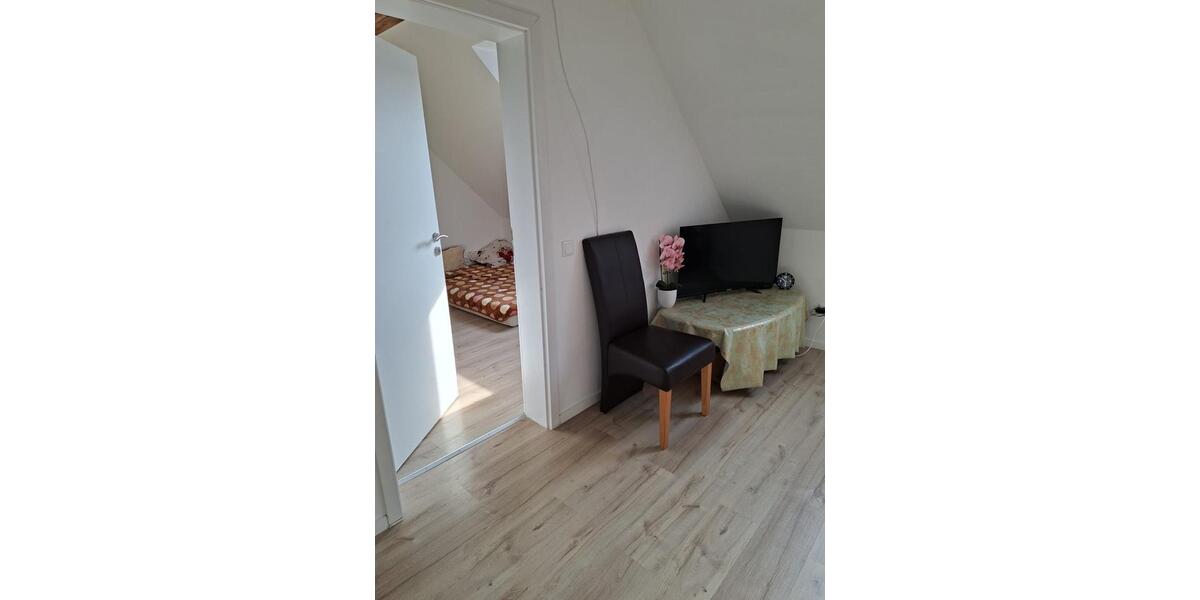 Dachgeschoßwohnung Gelsenkirchen Gelsenkirchen-Mitte - 3 Zimmer, 80 m&sup2;, 1.000&euro; | Angebot:26591544