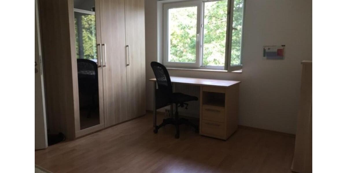 Wohnen auf Zeit Aachen Aachen-Mitte - 10 Zimmer, 20 m&sup2;, 250&euro; | Angebot:25809289