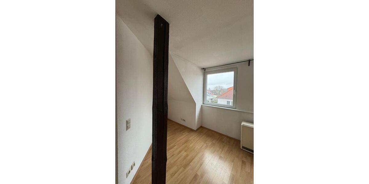 Dachgeschoßwohnung Hannover Vahrenwald-List - 1 Zimmer, 40 m&sup2;, 428&euro; | Angebot:25883973