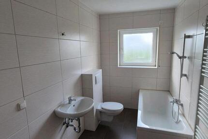 Wohnung Ilmenau Frauenwald - 2 Zimmer, 65 m&sup2;, 300&euro; | Angebot:25966432