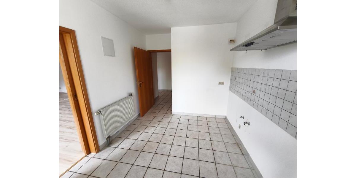 Ortsrandlage -3 Zi. Wohnung im EG mit Garage, Keller und Garten (auf Wunsch) - Etagenwohnung Adelsdorf OT | Angebot:27370413