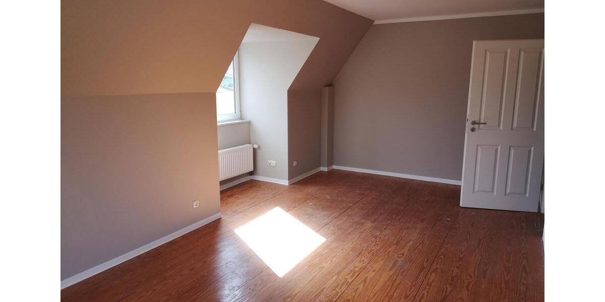 Etagenwohnung Lübeck Sankt Lorenz Nord - 5 Zimmer, 125 m&sup2;, 1.390&euro; | Angebot:26644485