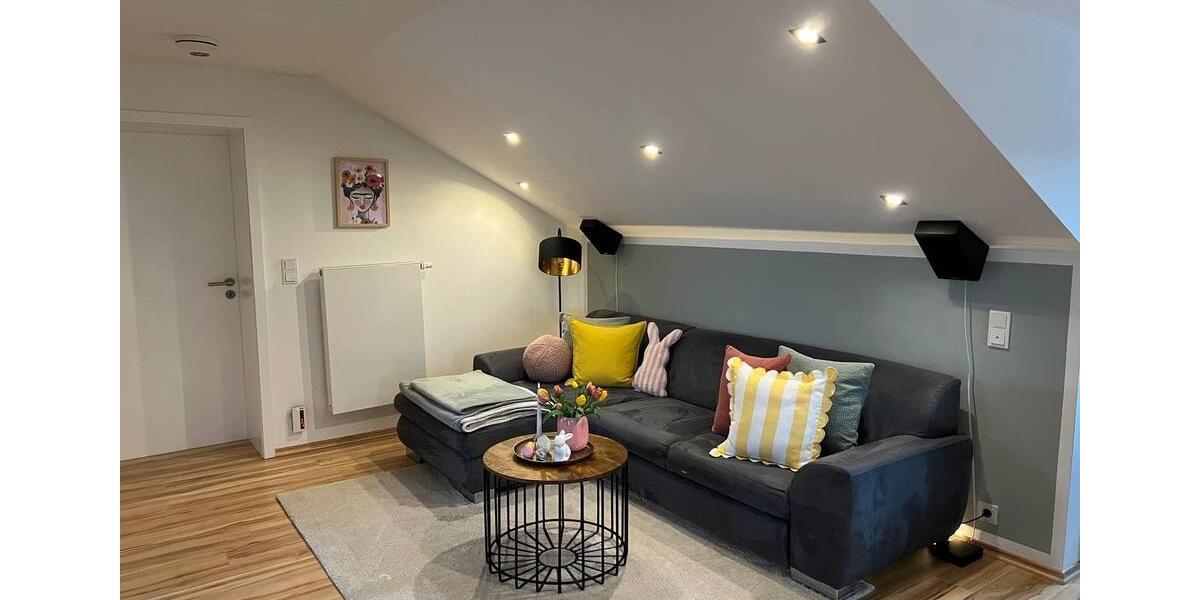 Dachgeschoßwohnung Tuntenhausen - 2 Zimmer, 71 m&sup2;, 1.050&euro; | Angebot:25989110