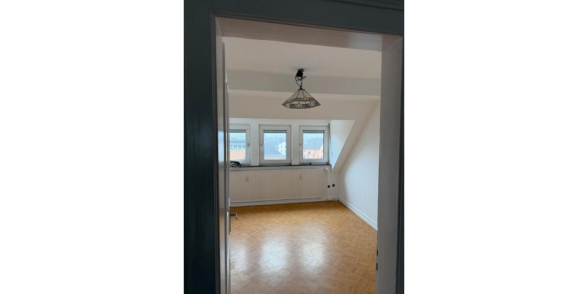 Dachgeschoßwohnung Kirchhain - 2 Zimmer, 59 m&sup2;, 650&euro; | Angebot:25310167