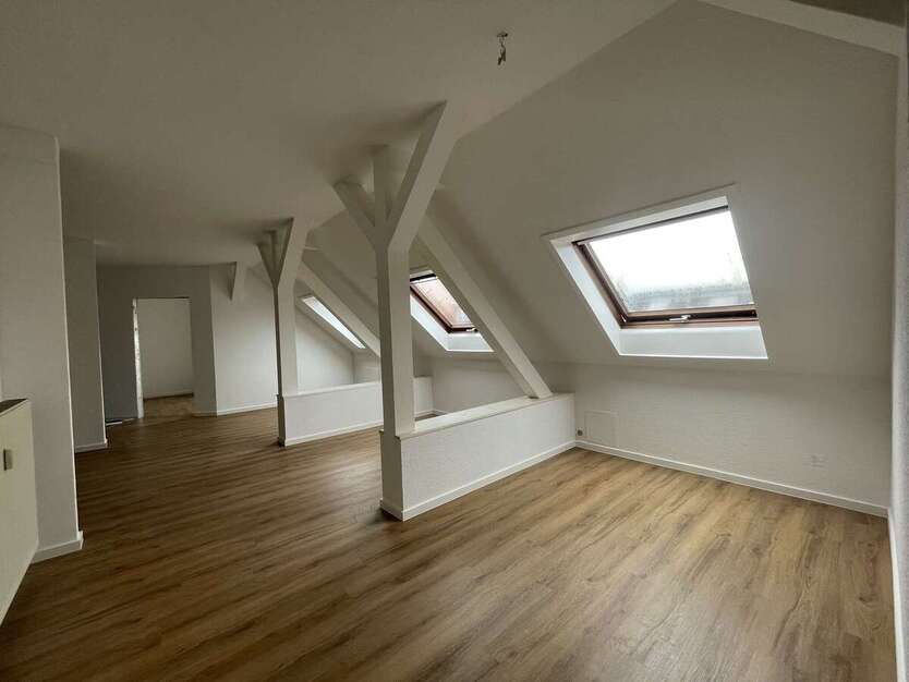 Moderne 3 Raumwohnung im Dachgeschoss sucht Liebhaber! 3 zimmer