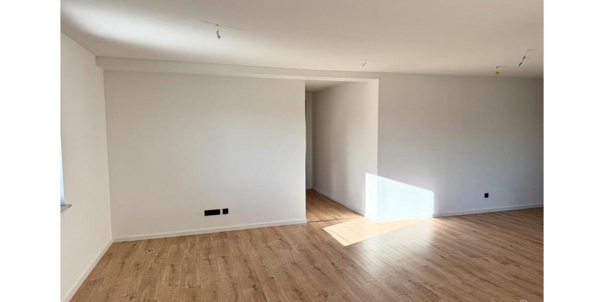 Dachgeschoßwohnung Kelheim - 3 Zimmer, 87 m&sup2;, 1.308&euro; | Angebot:25219405