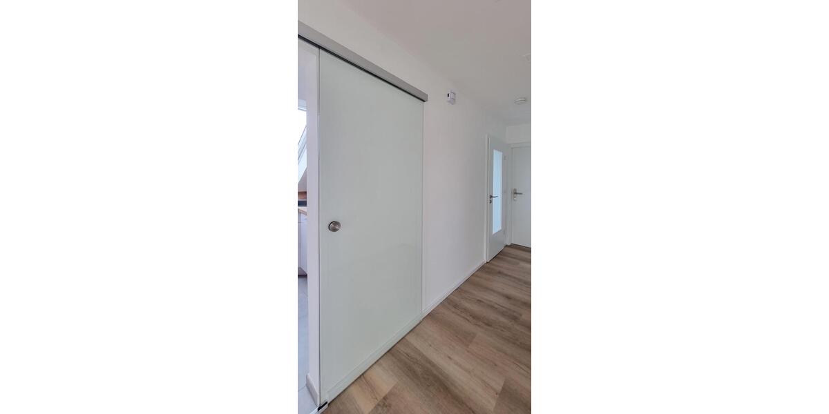 Dachgeschoßwohnung Rietberg - 3 Zimmer, 80 m&sup2;, 975&euro; | Angebot:25255759