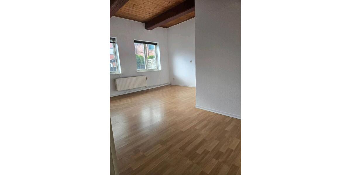 Erdgeschoßwohnung Itzehoe - 4 Zimmer, 90 m&sup2;, 695&euro; | Angebot:26550089