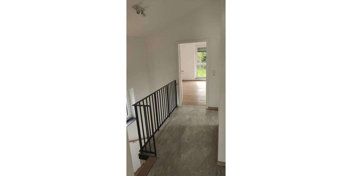 Modernes 5-Zimmer-Familienhaus mit Garten, Terrasse & viel Licht 5 zimmer