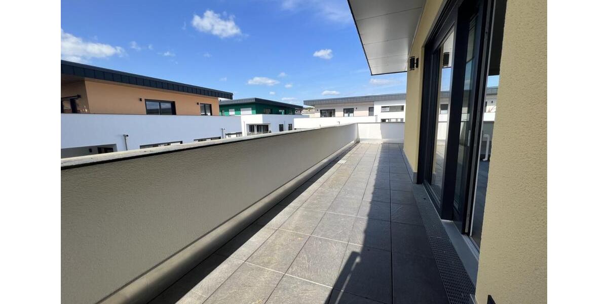 Neuwertige 2-Zi. Penthousewohnung mit Dachterrasse 2 zimmer