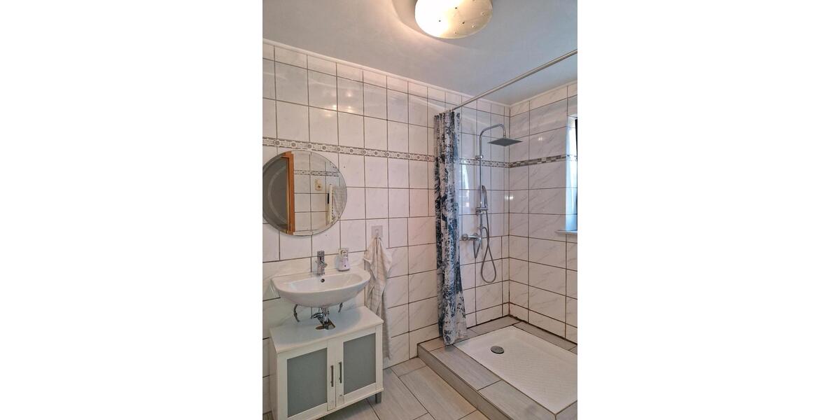 Etagenwohnung Merzig - 4 Zimmer, 120 m&sup2;, 800&euro; | Angebot:25793942