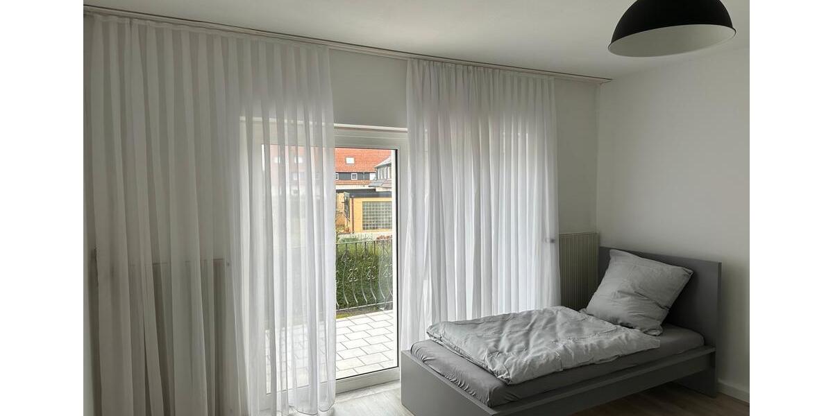 Wohnen auf Zeit Braunschweig Lehndorf-Watenbüttel - 8 Zimmer, 100 m&sup2;, 25&euro; | Angebot:26021240