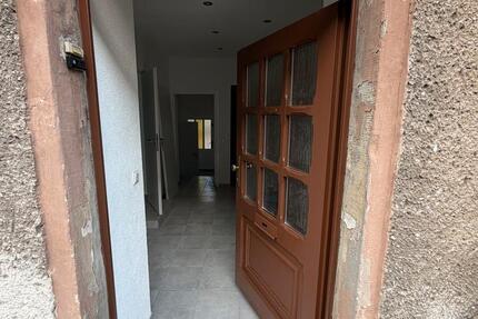 Haus Eisleben (Lutherstadt) - 5 Zimmer, 133 m&sup2;, 850&euro; | Angebot:27623898