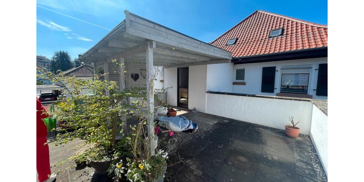 Etagenwohnung Bad König - 5 Zimmer, 136 m&sup2;, 1.100&euro; | Angebot:26493170