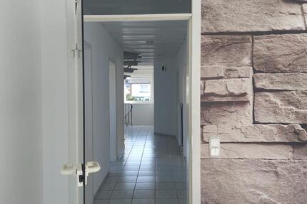 Große Dachgeschosswohnung über zwei Etagen nördlich von Rhede 6 zimmer