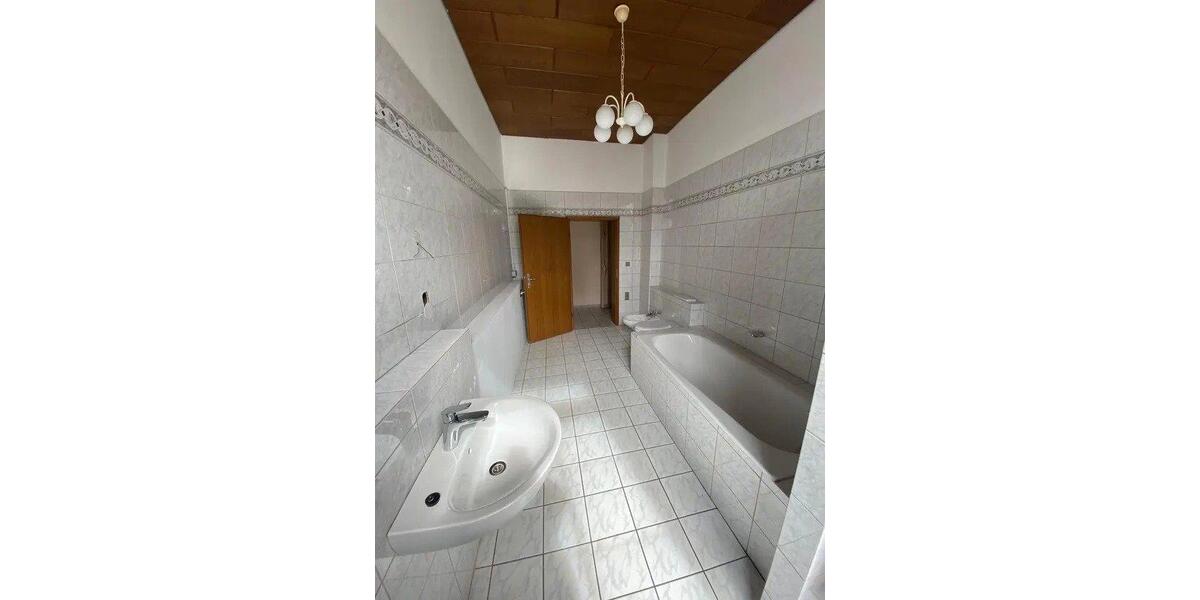 Etagenwohnung Wuppertal Elberfeld - 3 Zimmer, 125 m&sup2;, 999&euro; | Angebot:25308651