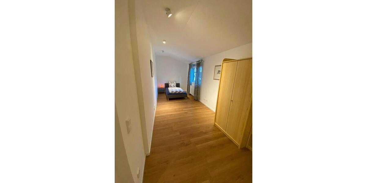 Dachgeschoßwohnung Goldkronach - 4 Zimmer, 90 m&sup2;, 920&euro; | Angebot:26635447
