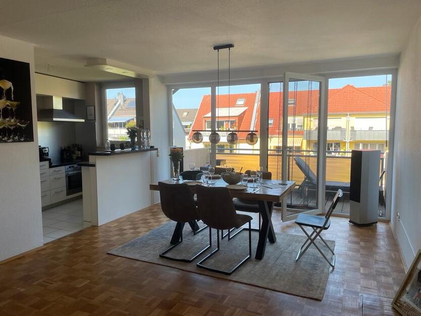 Helles WG-Zimmer in Köln Weidenpesch zur Untermiete