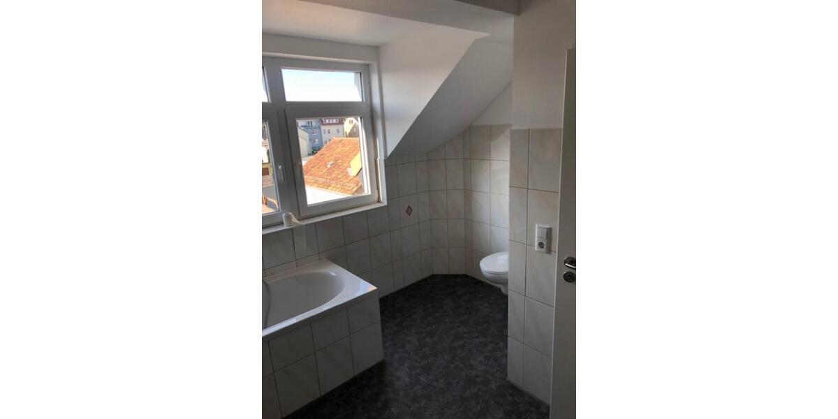 Dachgeschoßwohnung Mügeln - 3 Zimmer, 96 m&sup2;, 530&euro; | Angebot:24389831