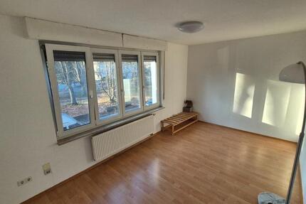 Zimmer in entspannter 4er WG ab 01. Februar 2026 1 zimmer