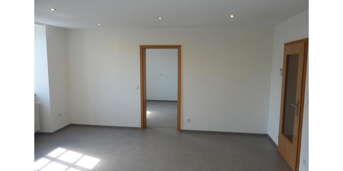 Etagenwohnung Bad Karlshafen - 3 Zimmer, 80 m&sup2;, 560&euro; | Angebot:26195944