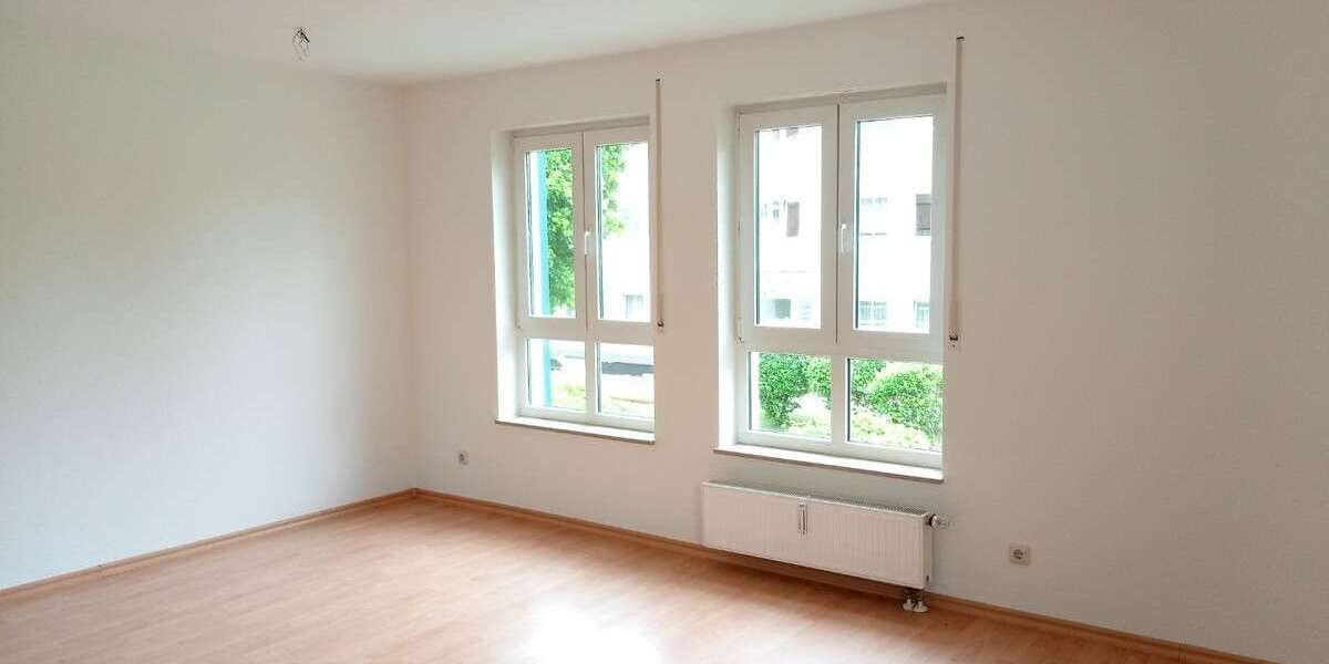 Etagenwohnung Kamenz - 3 Zimmer, 72 m&sup2;, 445&euro; | Angebot:27272142