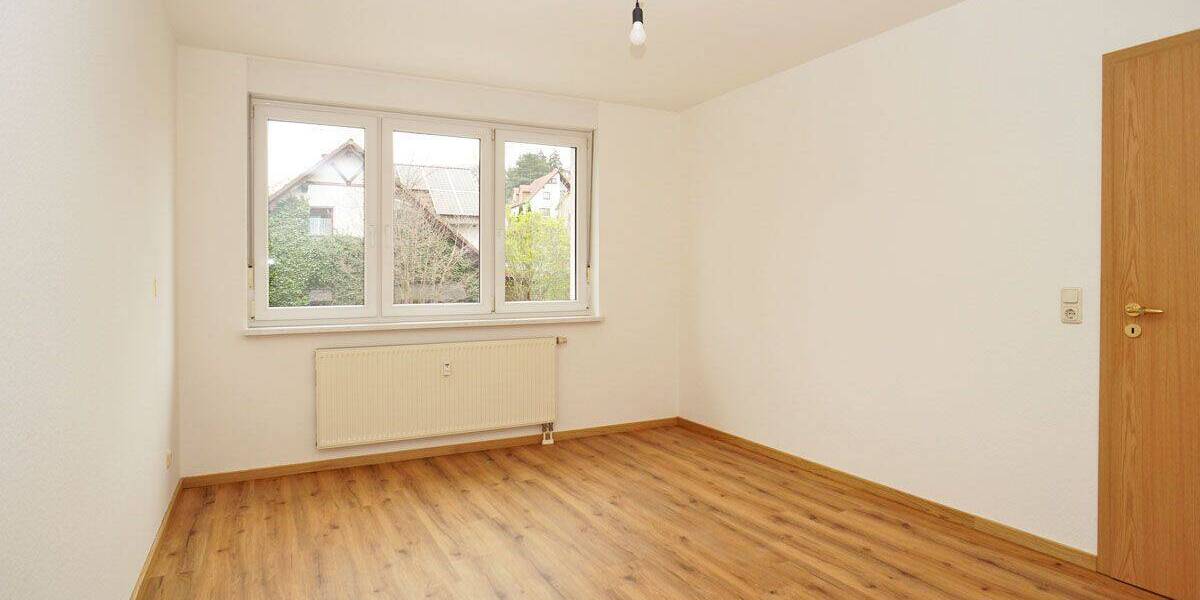 Etagenwohnung Freital - 2 Zimmer, 63 m&sup2;, 590&euro; | Angebot:26189762