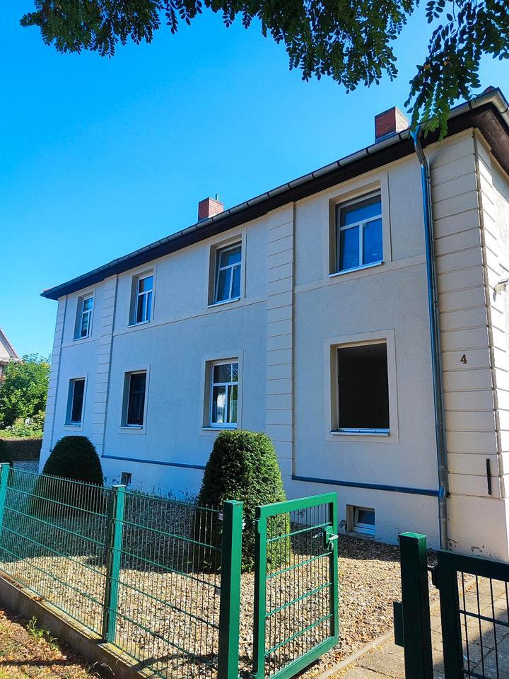 2-RaumWohnung, neu renoviertes Bad, Einbauküche
