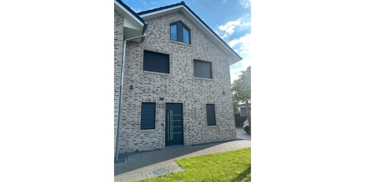 Doppelhaushälfte Elmshorn - 4 Zimmer, 125 m&sup2;, 1.800&euro; | Angebot:25974200