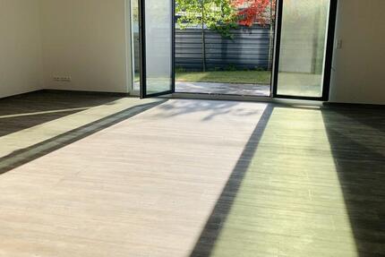 Wohnung Buxtehude - 3 Zimmer, 122 m&sup2;, 1.100&euro; | Angebot:25646557