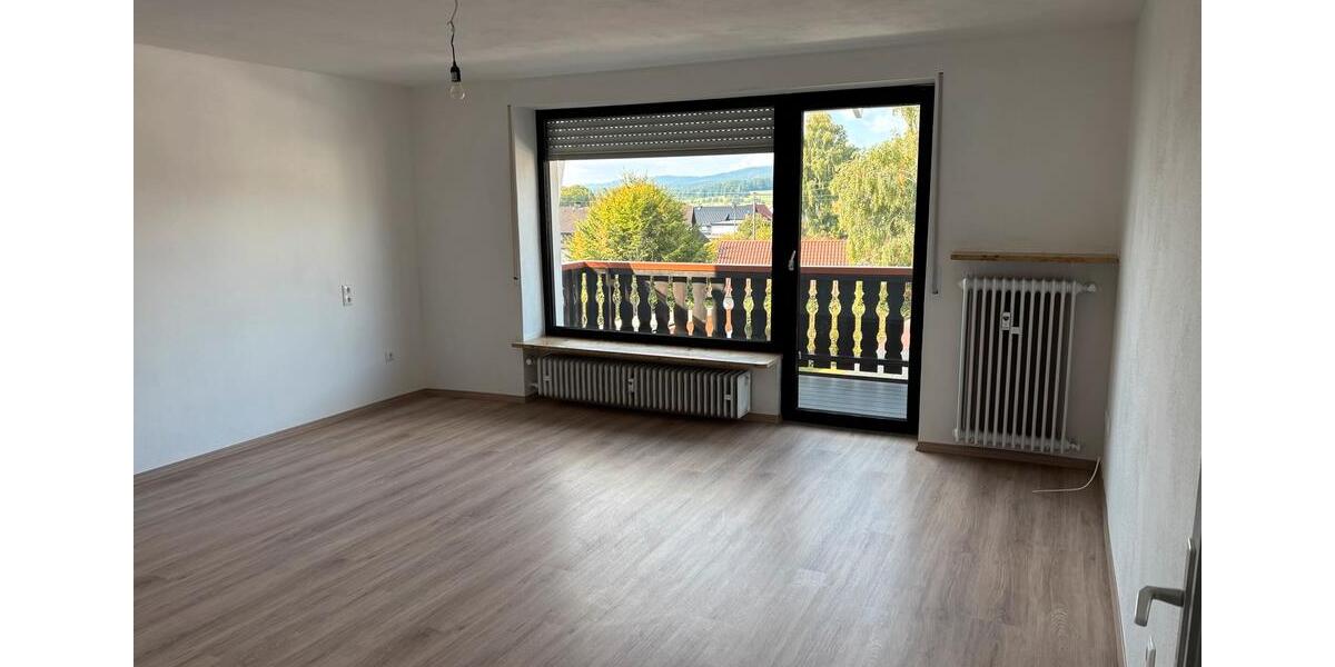 Etagenwohnung Wiesau Kornthan - 3 Zimmer, 85 m&sup2;, 620&euro; | Angebot:26256090