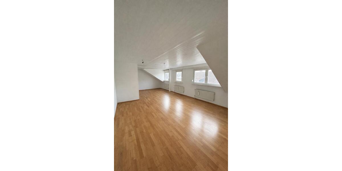 Dachgeschoßwohnung Erkelenz - 1 Zimmer, 65 m&sup2;, 520&euro; | Angebot:25444022