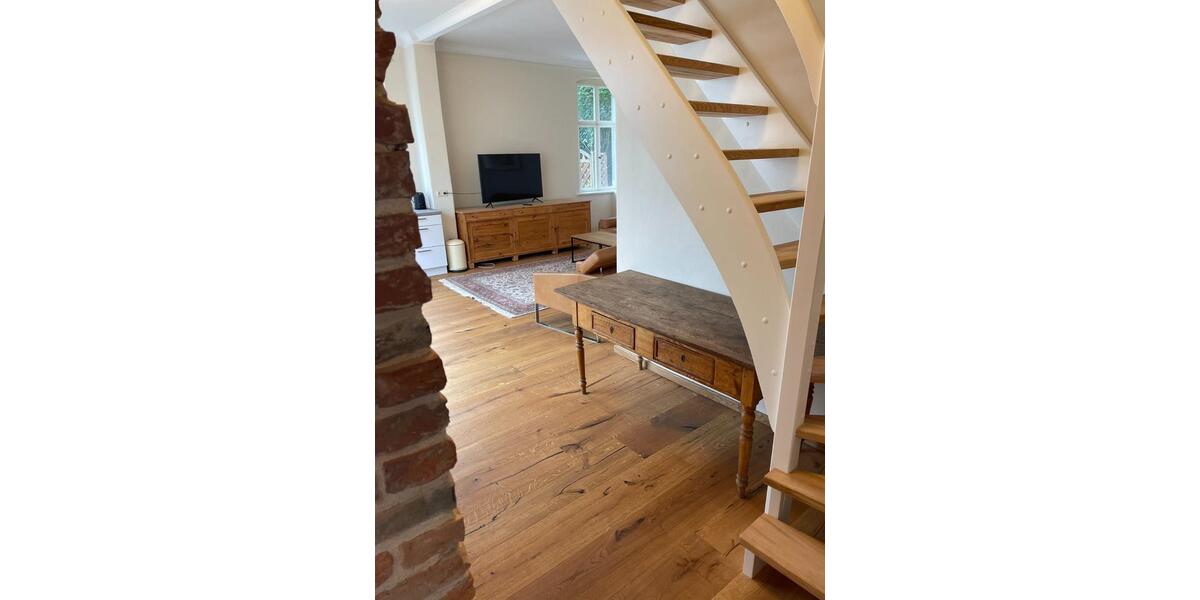 Wohnen auf Zeit Potsdam Babelsberg - 3 Zimmer, 100 m&sup2;, 100&euro; | Angebot:24572014