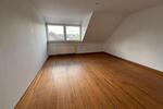 Dachgeschoßwohnung Ensdorf - 3 Zimmer, 77 m&sup2;, 580&euro; | Angebot:26234422