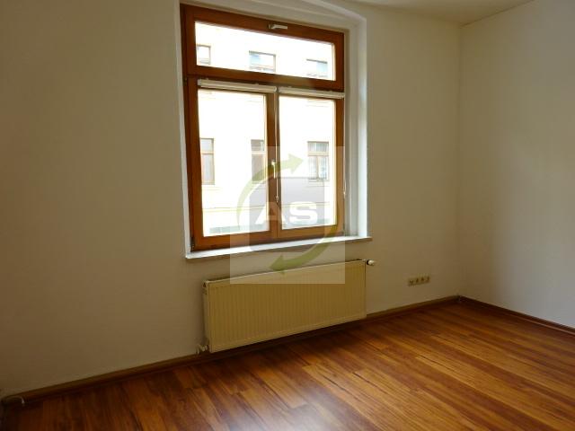 Etagenwohnung Werdau - 4 Zimmer, 96 m&sup2;, 550&euro; | Angebot:24714138