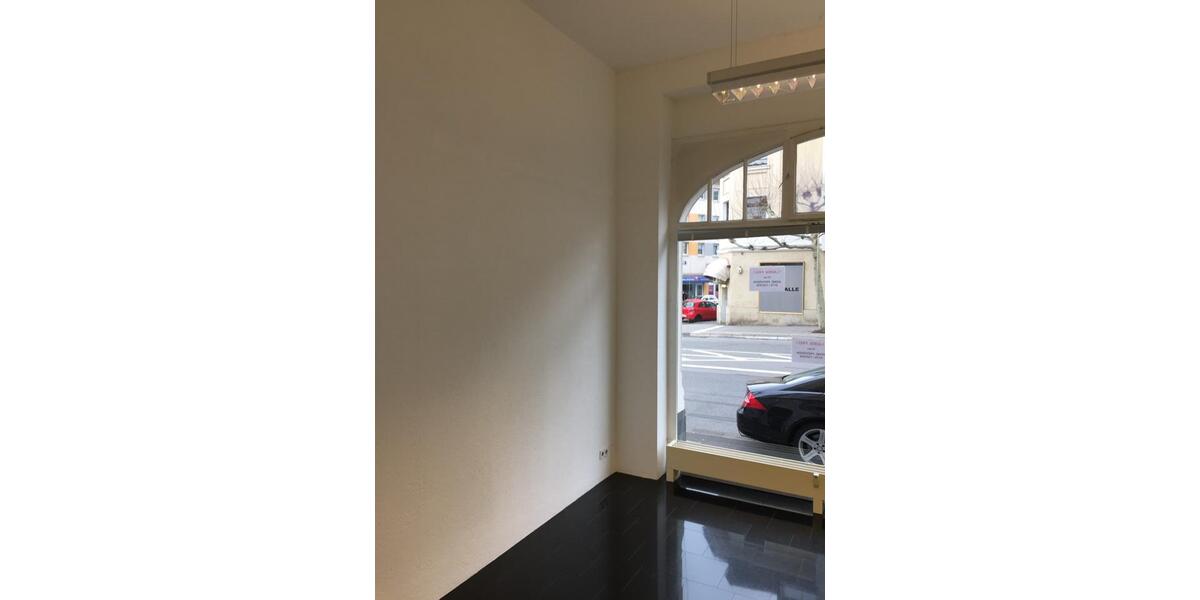 Ladenlokal in Biebrich Straße der Republik 51 zimmer