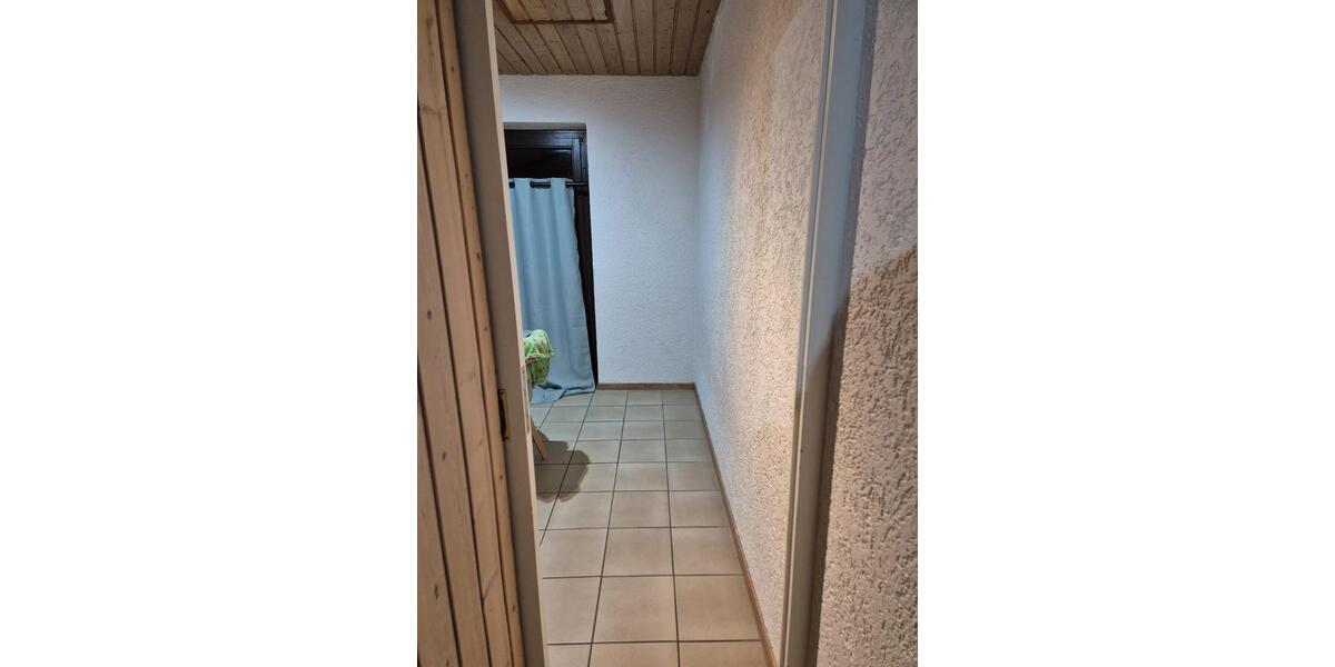Dachgeschoßwohnung Kelkheim (Taunus) - 2 Zimmer, 67 m&sup2;, 905&euro; | Angebot:24372294