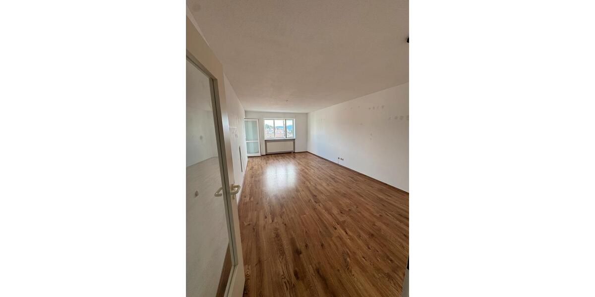 Etagenwohnung Regen - 3 Zimmer, 76 m&sup2;, 550&euro; | Angebot:26071638