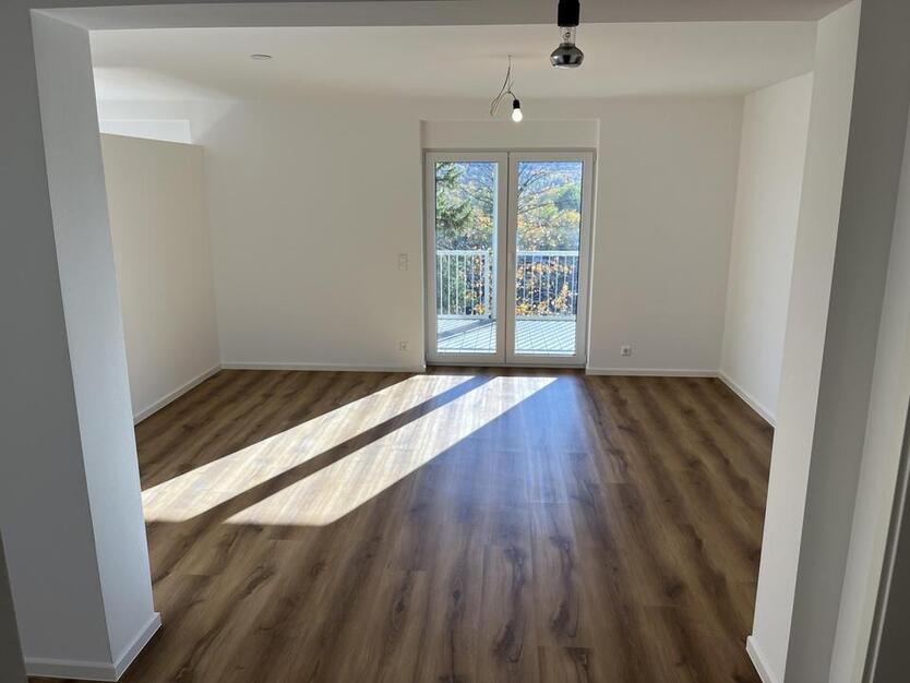 Freier Blick über's Neckartal - Neubaustandard - 3-Zimmer-Wohnung zimmer