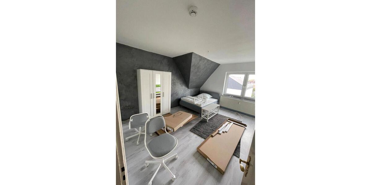 Dachgeschoßwohnung Bebra - 4 Zimmer, 97 m&sup2;, 700&euro; | Angebot:24817640